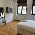 Apartment Beautiful Ultracentral *