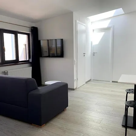 Beautiful Ultracentral Kaloşvar