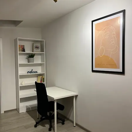 Beautiful Ultracentral Daire